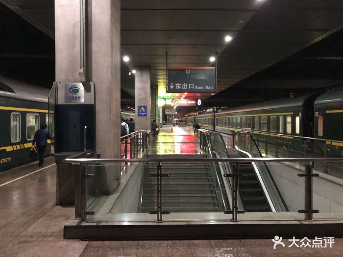 上海火车南站站台图片 - 第17张
