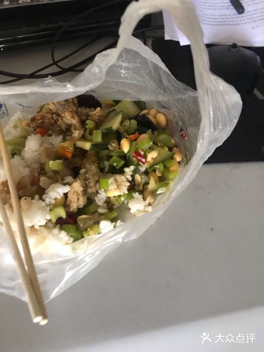 太原理工大学中区食堂图片