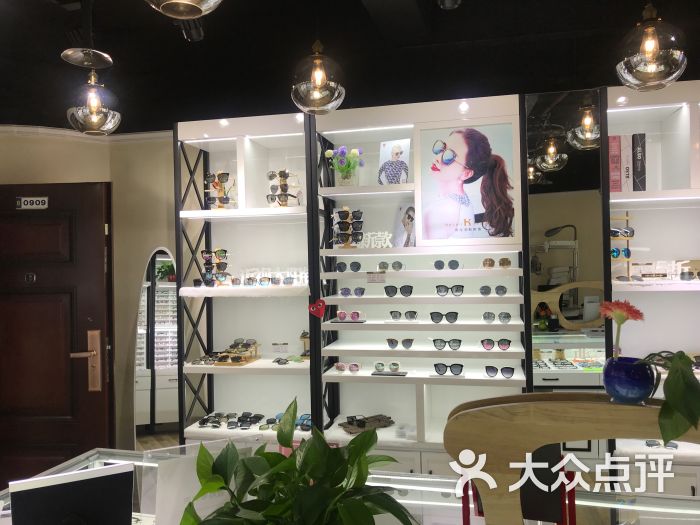 视野联行眼镜(全国连锁·小寨店)-店内环境图片-西安购物-大众点评网