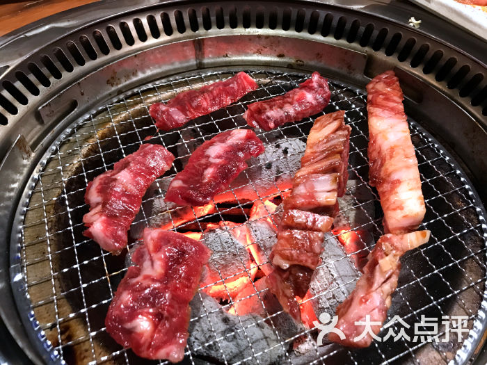 御牛道日式料理炭火烤肉(万达店)图片 - 第3张