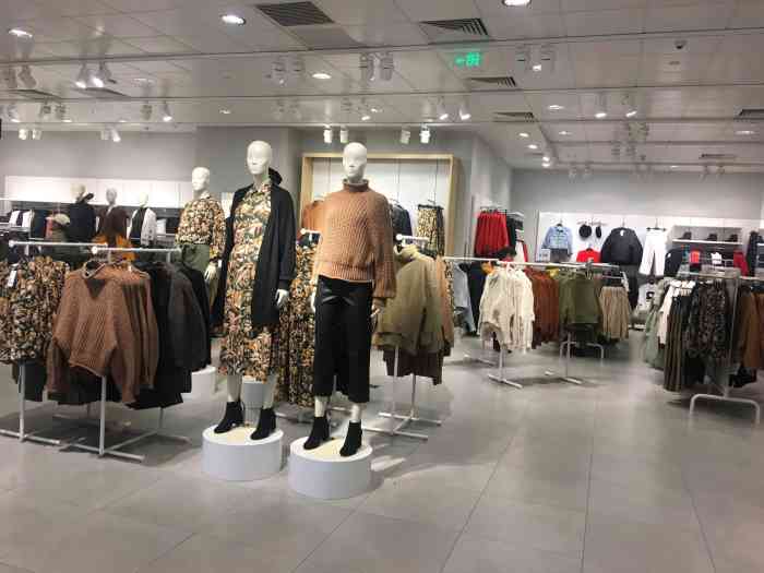 h&m(印象城购物中心店)-"龙首原印象城二层的一家hm,.