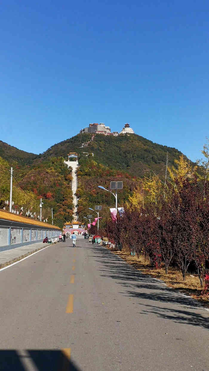 丫髻山旅游风景区-"北京丫髻山旅游风景区,地址位于市