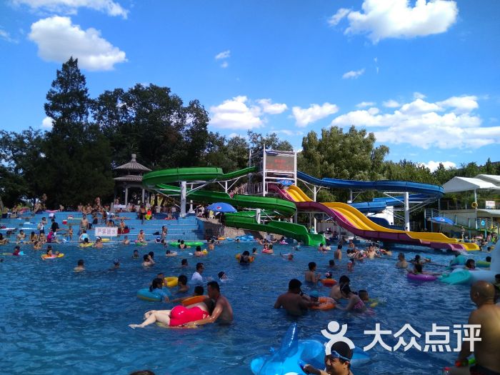 青年湖公园水上世界