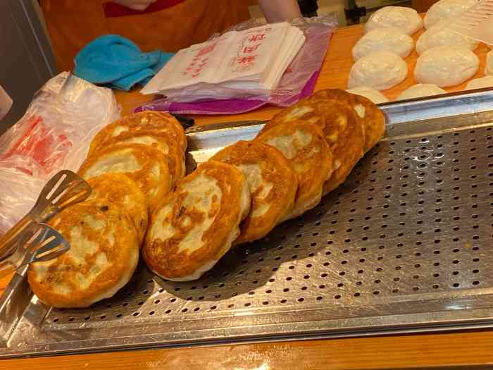 平哥哥土家鲜肉饼(总店"鲜!香!麻!肉肉的内心被包裹在酥脆的外皮.