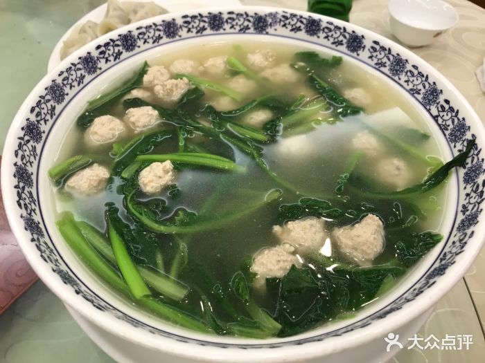 小白菜汆丸子