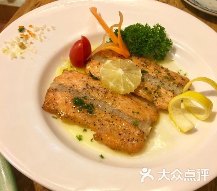 柠檬三文鱼排