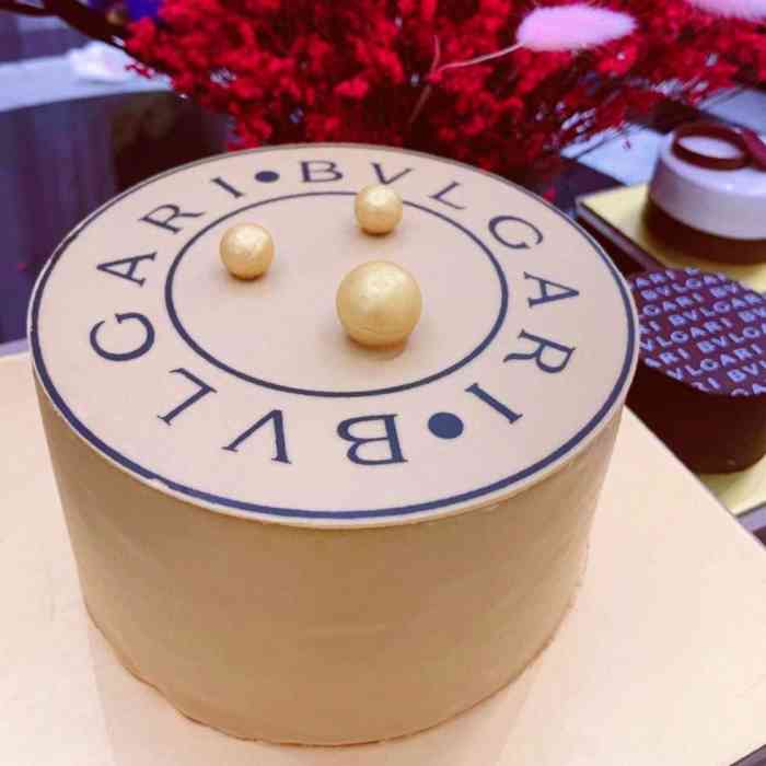 il cioccolato-"超级美貌的宝格丽蛋糕店,一直蛮喜欢.