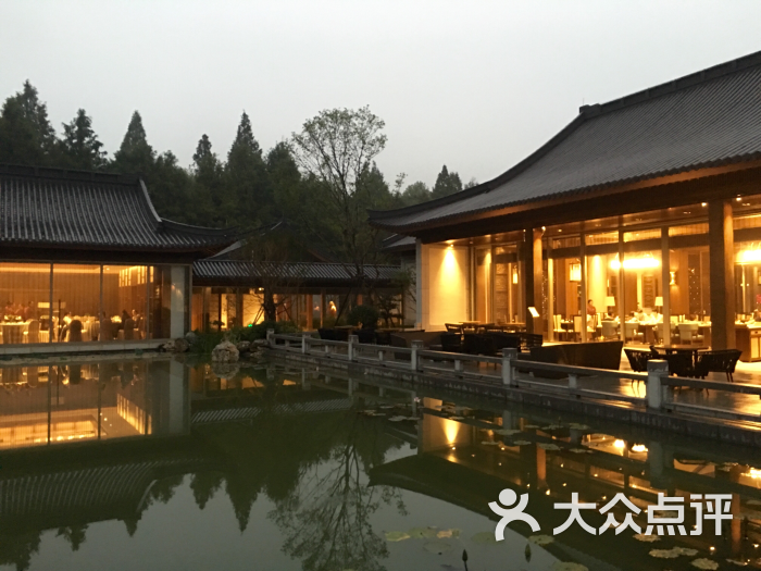 西湖国宾馆8号楼咖啡厅的点评