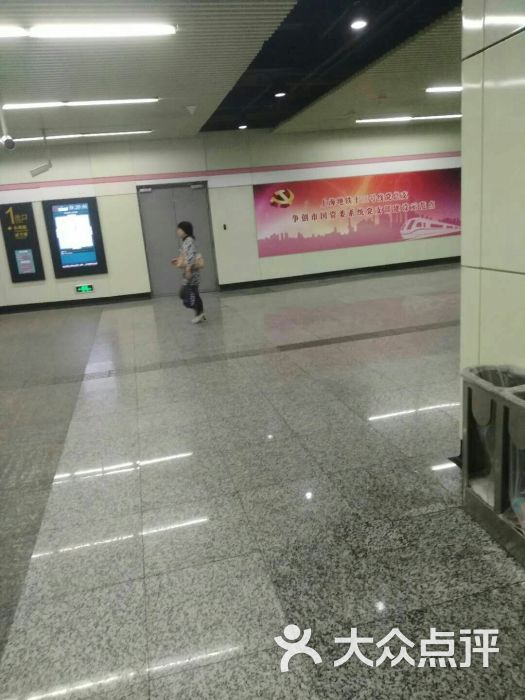 武宁路-地铁站图片 第2张