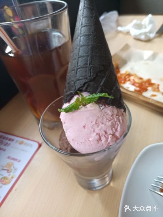 必胜客(机场路店)双球冰淇淋图片