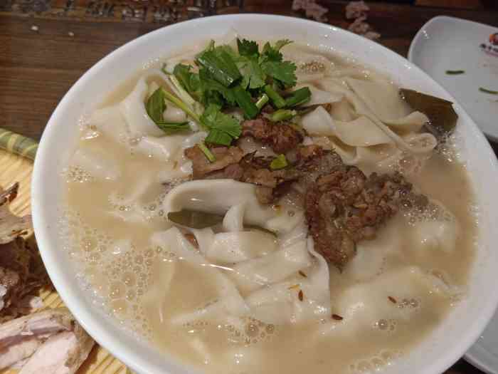 瘸子烩面(总店)-"烩面起源于河南,热销于河南,是忠厚朴.
