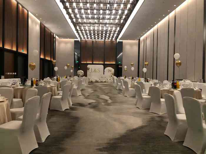 涵碧楼酒店·宴会厅"涵碧楼酒店宴会厅是下沉式,目前比较流行的.
