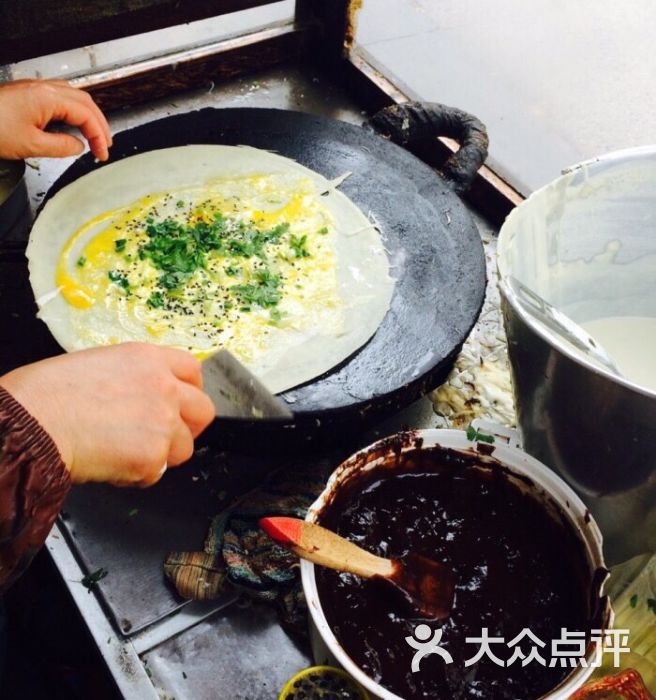 延吉东路鸡蛋饼摊的点评
