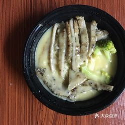 外卖人均是什么意思_外卖小哥图片(2)