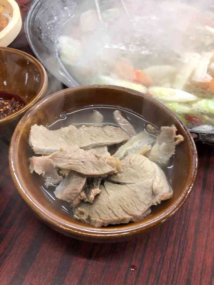 懒谈秦市井羊肉馆(循礼门店)-"羊肉汤的味道很赞,喝了