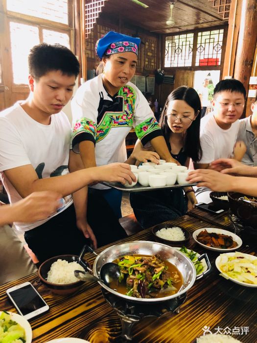 墨戎苗寨长龙宴图片 第29张