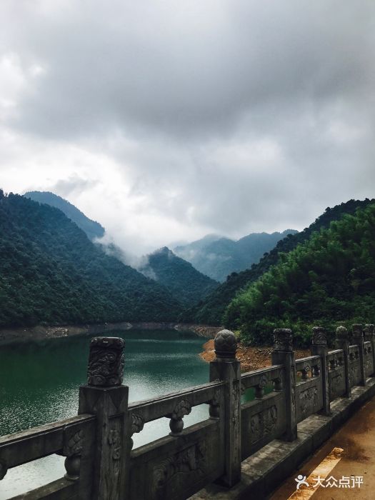 大觉山风景区图片