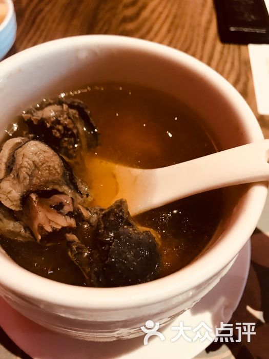 珑粤(江北嘴财信广场店)花旗参乌鸡汤图片 第1045张