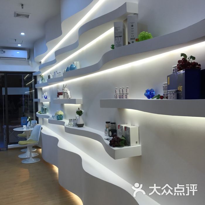 丽颜肌科技美肤管理中心图片 - 第2张