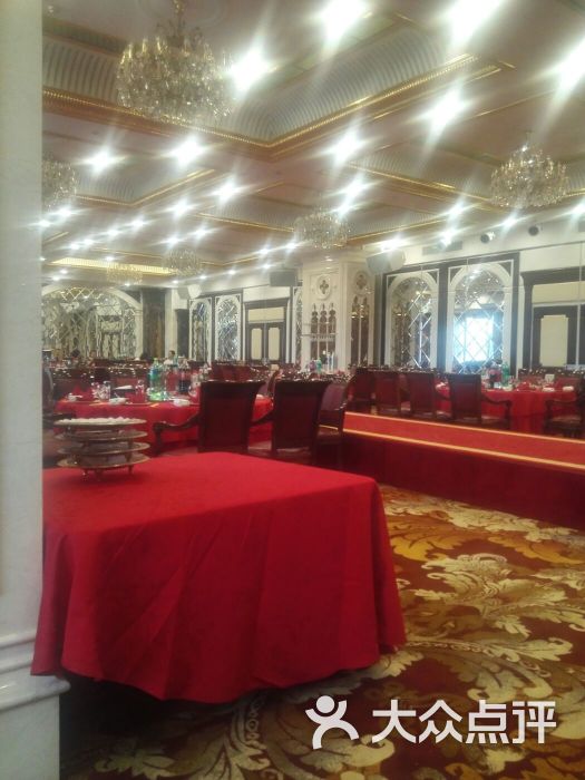 万宝海鲜舫-5楼大厅图片-大连美食-大众点评网