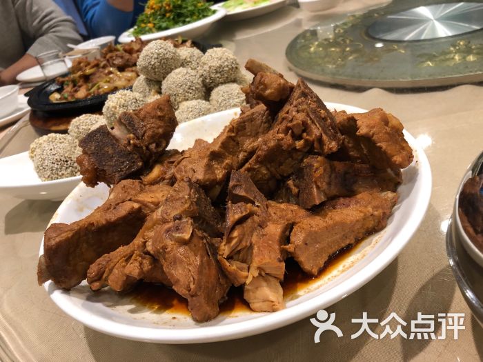 四海宴大骨头王(红旗中路店)图片 第1张