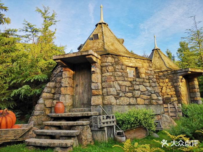 地铁站是JR樱岛线的ユニバーサルシティ,出.