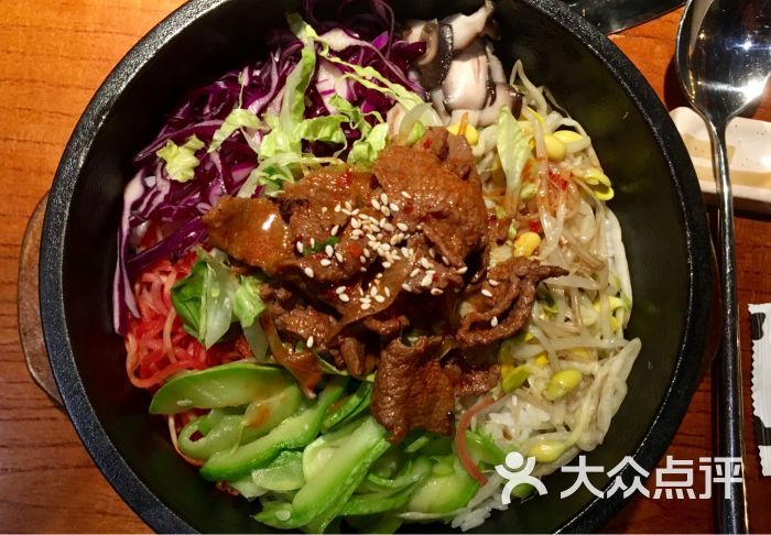 烤牛肉拌饭