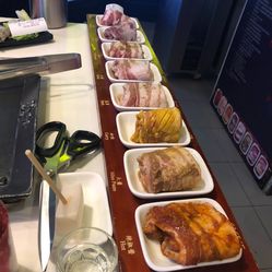 八色烤肉人均_烤肉拌饭图片(3)