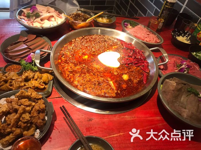 谭鸭血老火锅(双林路直营店)图片 - 第1张