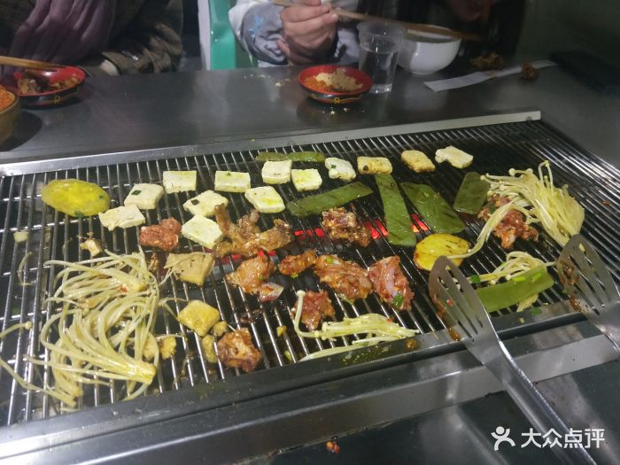 新西昌火盆烧烤图片