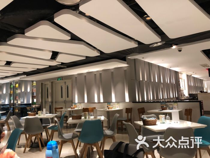 金湖茶餐厅(东方新天地店)-就餐区图片-北京美食-大众