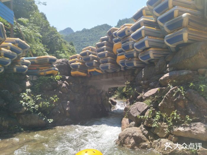 千岛湖龙潭峡谷漂流图片