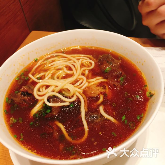 鼎泰丰:鼎泰丰 据说是米其林一星。.苏州美食