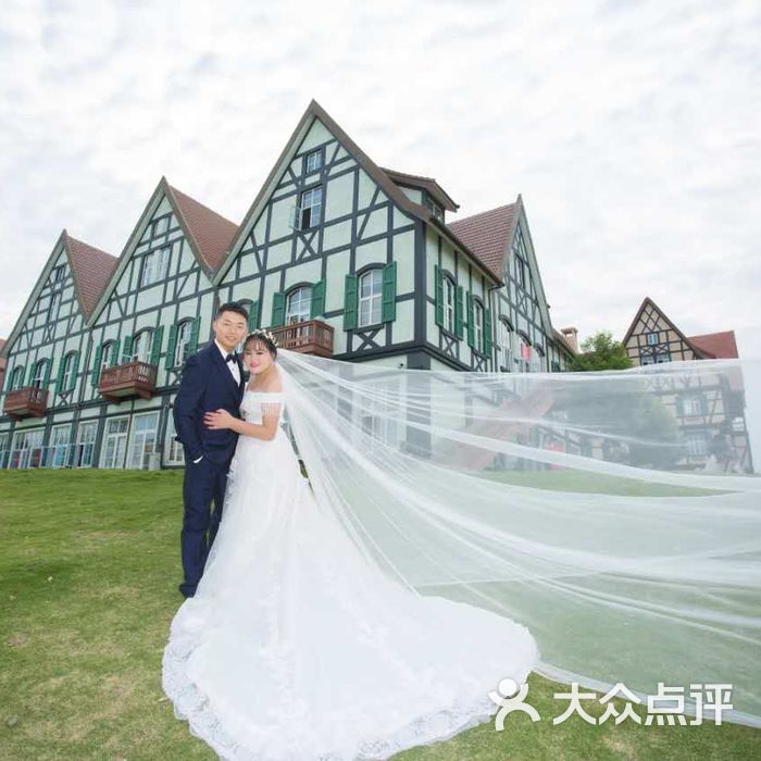 大丰施华洛国际婚纱摄影