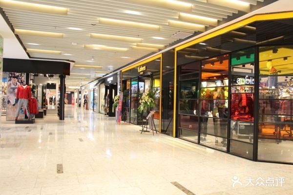 丽影广场位于客村地铁站出口上盖,分一期,.-丽