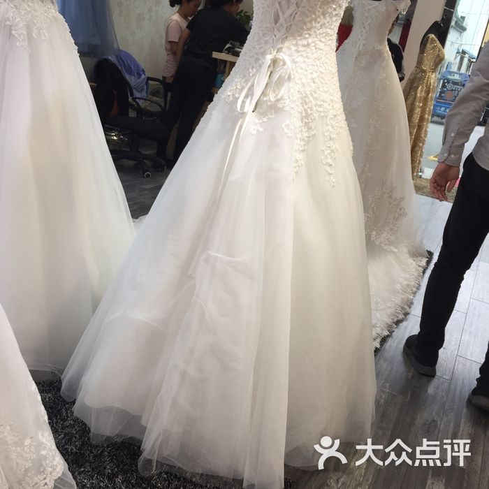 虎丘婚纱一条街
