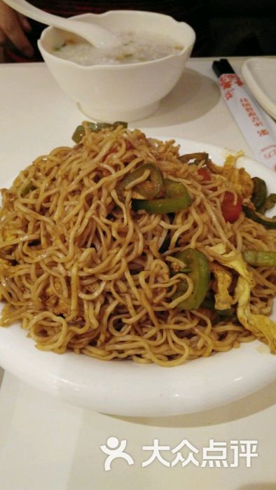 双椒鸡蛋焖面