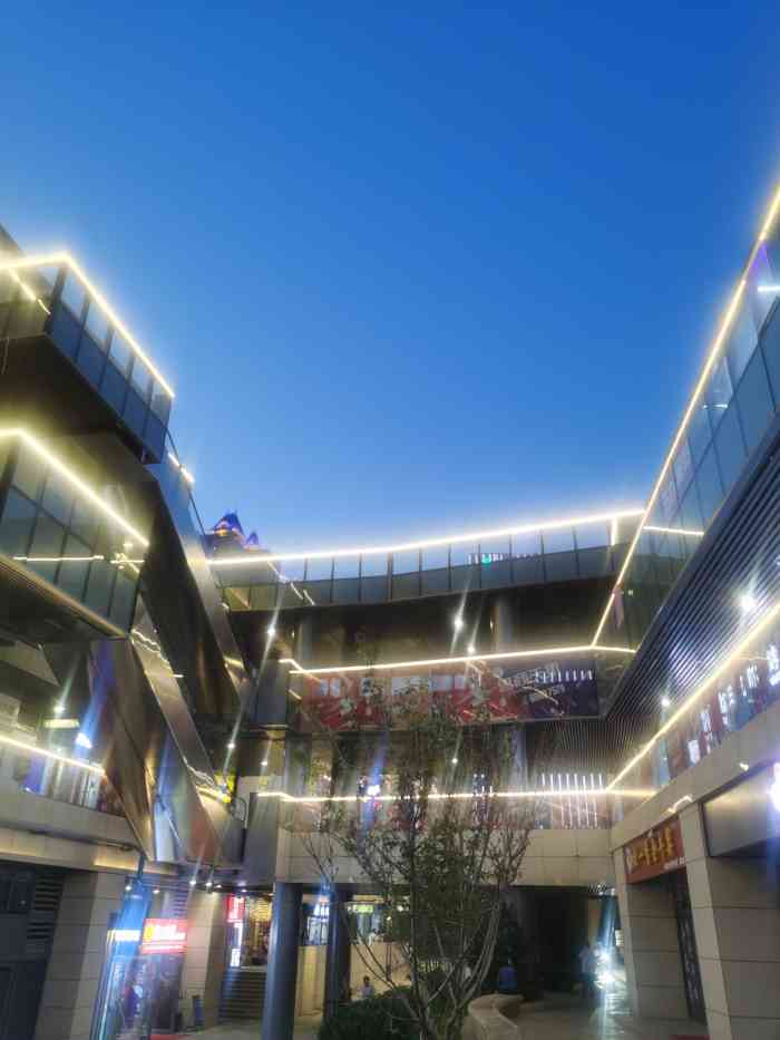 鲁商天街-"唐冶除了奥特莱斯外,终于有另外一个可以逛