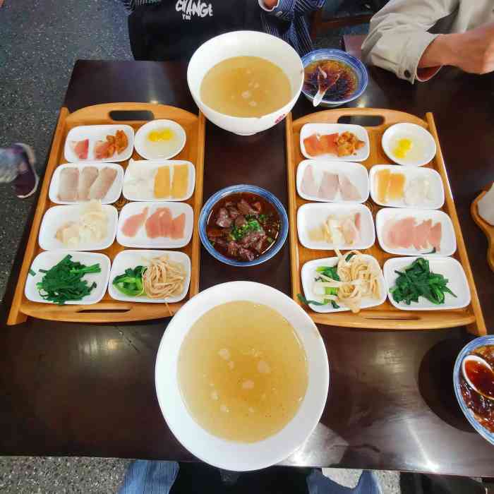 建新园过桥米线(光华店)