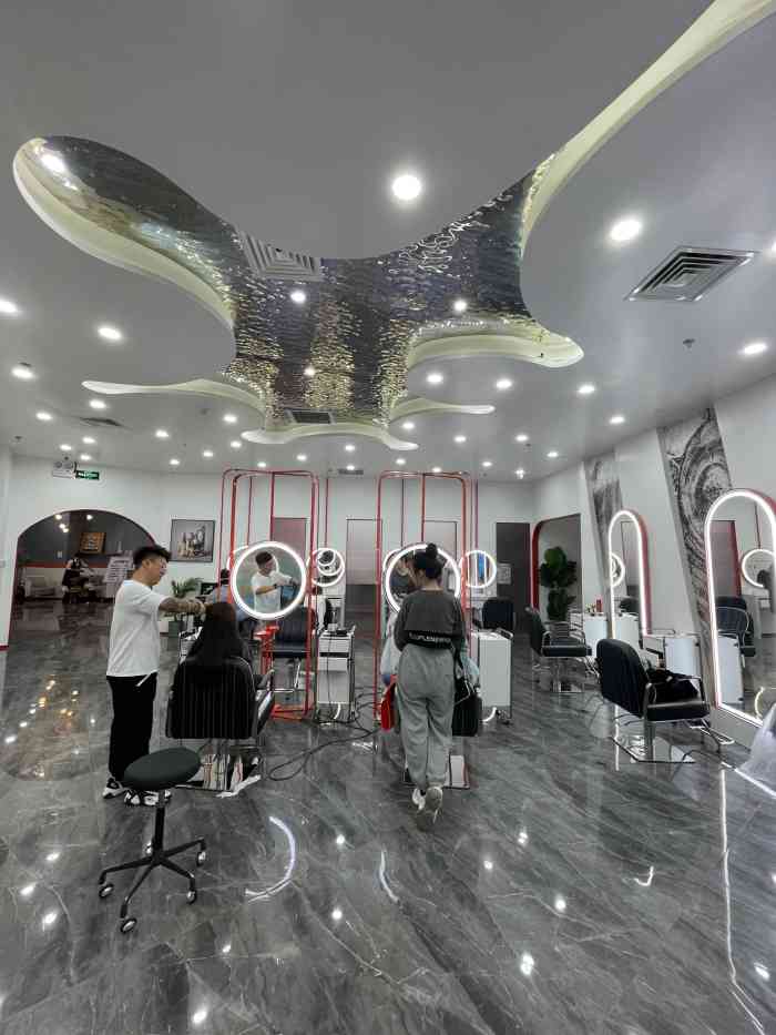 银星媚丝发艺北湖(北湖吾悦店)-"【项目】头发护理 洗色 烫发商场员工