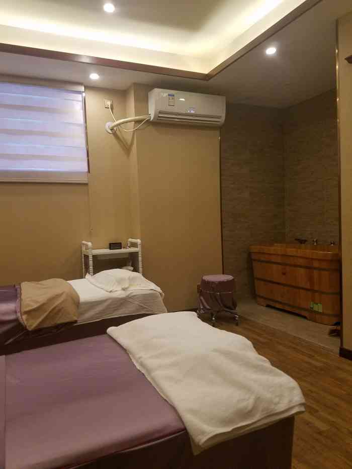 月亮湾美容美体按摩spa(马鞍山路店)-"【项目】按摩小尹姐姐手法好,人
