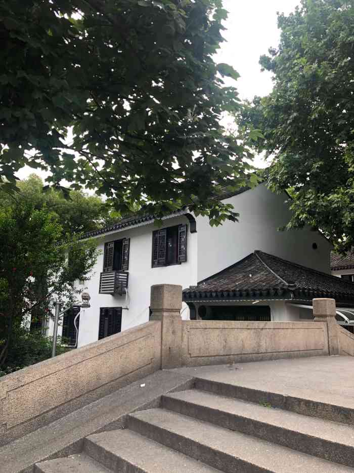 州桥老街-"停车可以停在欧尚超市停车场买些东西还.