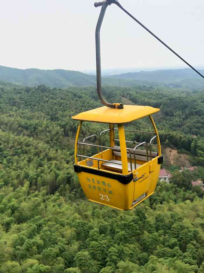 观天下景区(石佛山天子湖景区)