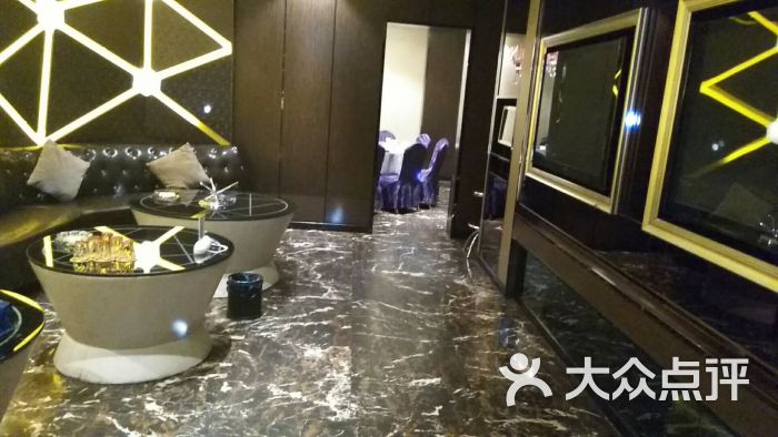 f23量贩ktv(宏大广场店)-图片-乌鲁木齐k歌-大众点评网