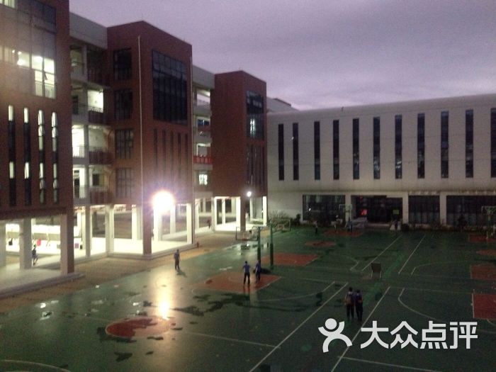 深圳市盐田高级中学图片 - 第1张
