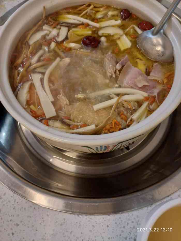 徐记云南天麻火腿鸡-"本来要去吃猪肚鸡到了霸王排骨.