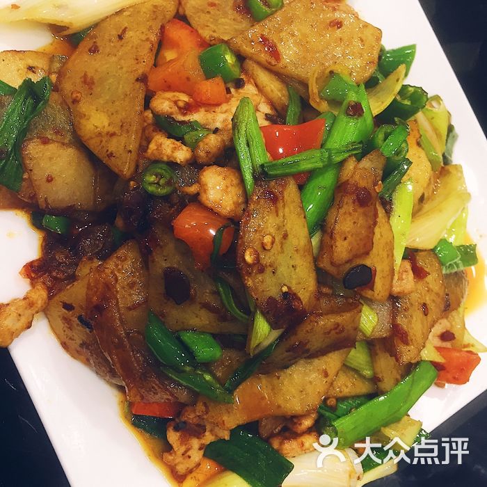 土豆盐煎肉                 萌芽不发芽           爱吃不爱胖.