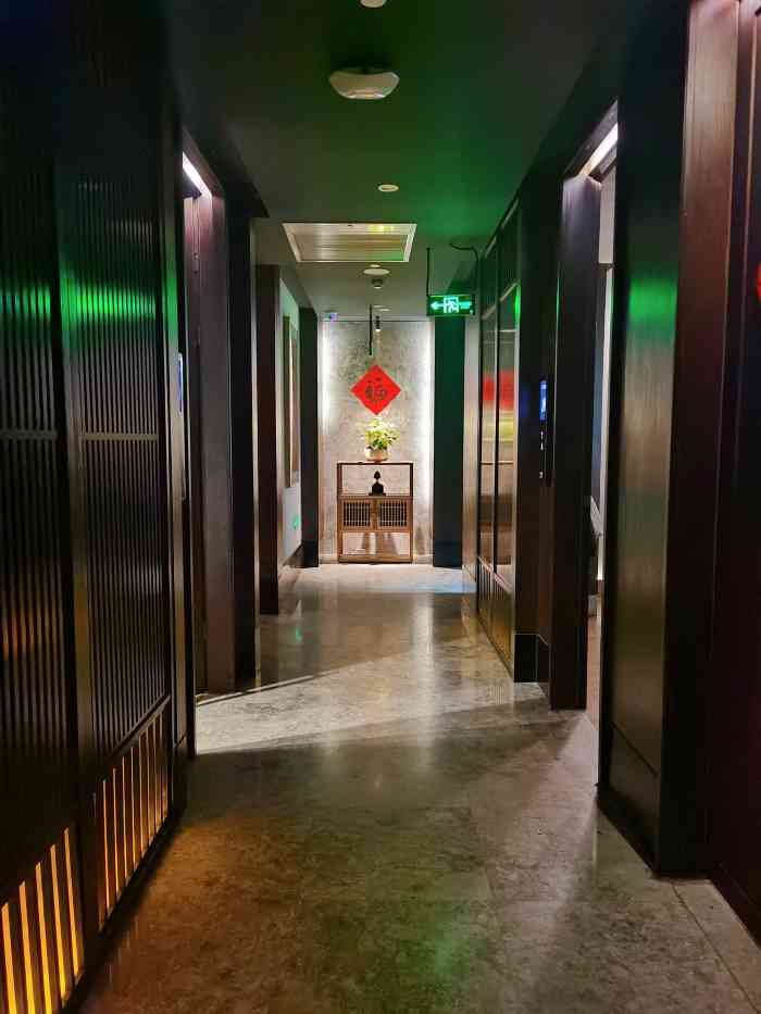 沈园堂·陆公馆(滨江店)-"很有特色的足浴店,技师按得也舒服.