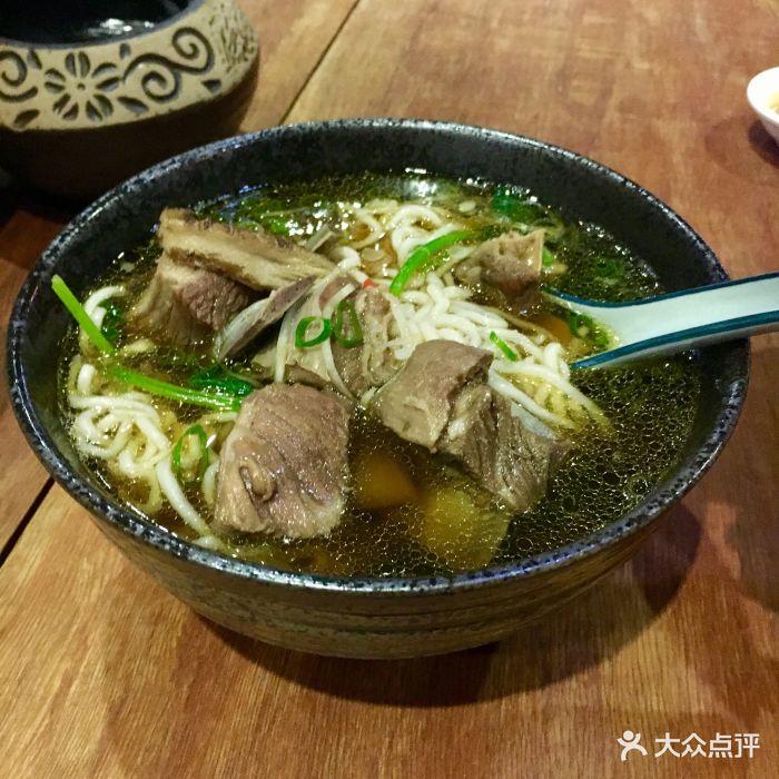 清炖羊肉面