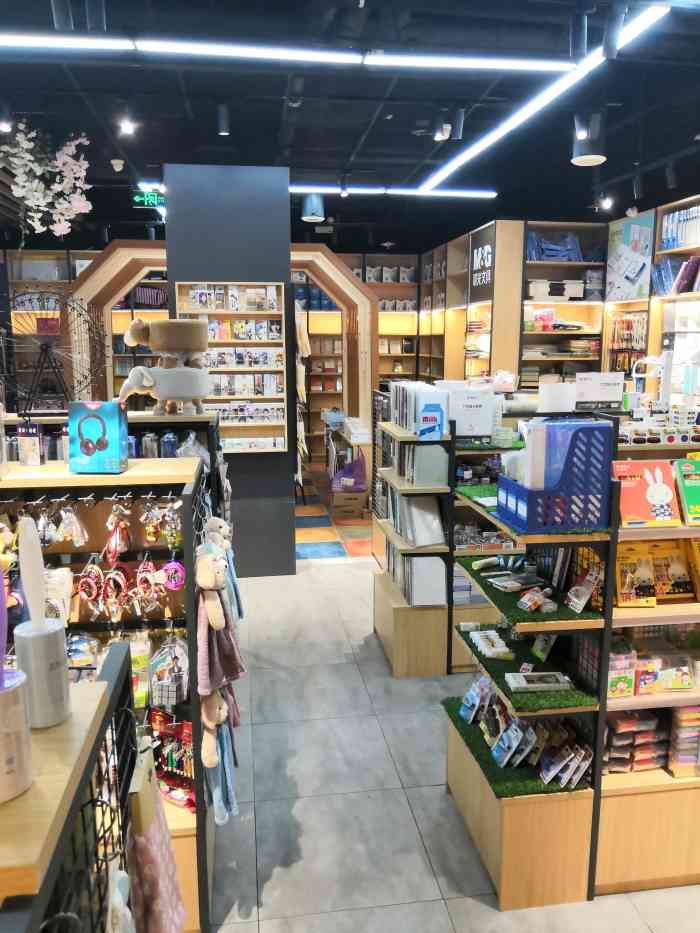 晨光文具生活馆(no. 17077摩卡小镇店)